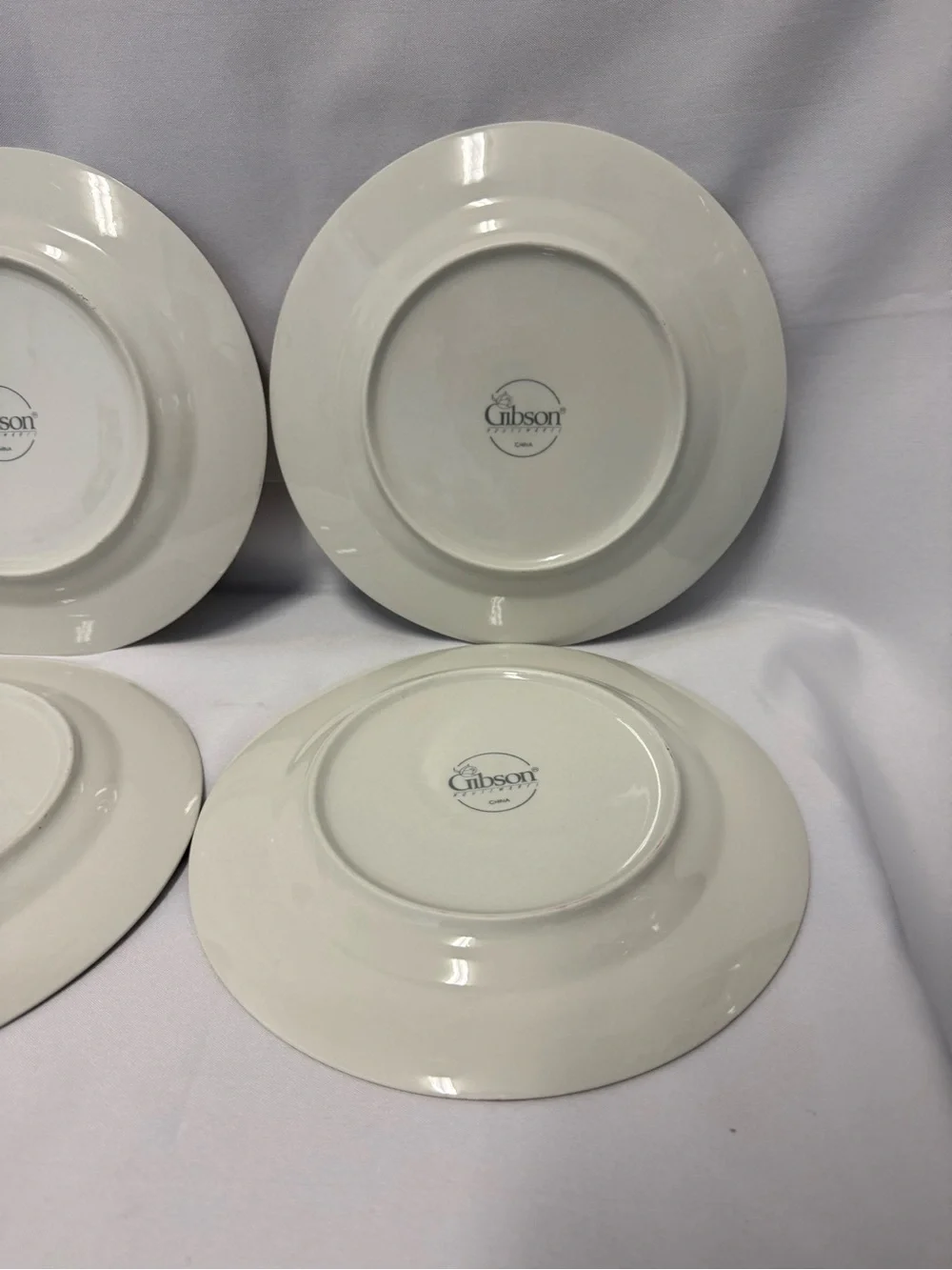 4 Gibson Christmas Charm Holly Berries Dinner plates